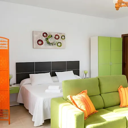 Casa Con Jardin Privado Y Zona De Barbacoa * קוניל דה לה פרונטרה