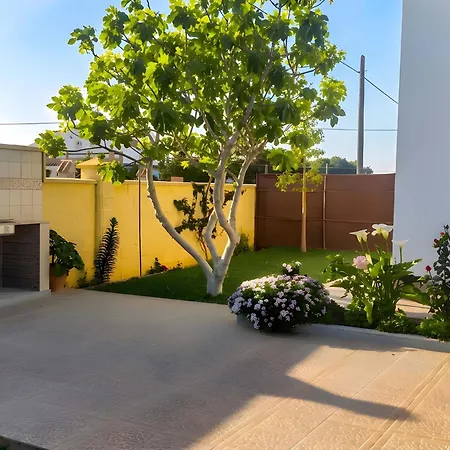 Casa Con Jardin Privado Y Zona De Barbacoa קוניל דה לה פרונטרה