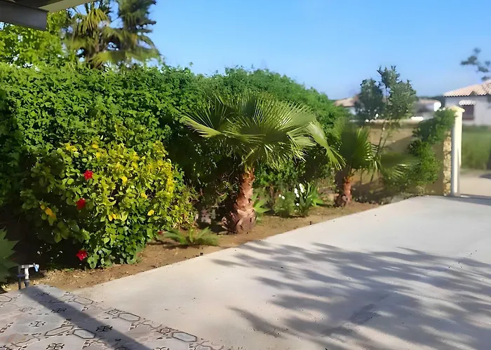 Casa Con Jardin Privado Y Zona De Barbacoa * كونيل ذي لا فرونتيرا