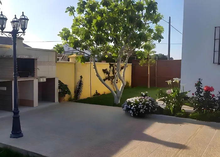 Casa Con Jardin Privado Y Zona De Barbacoa Апартаменты Кониль-де-ла-Фронтера