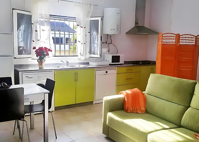 Casa Con Jardin Privado Y Zona De Barbacoa *